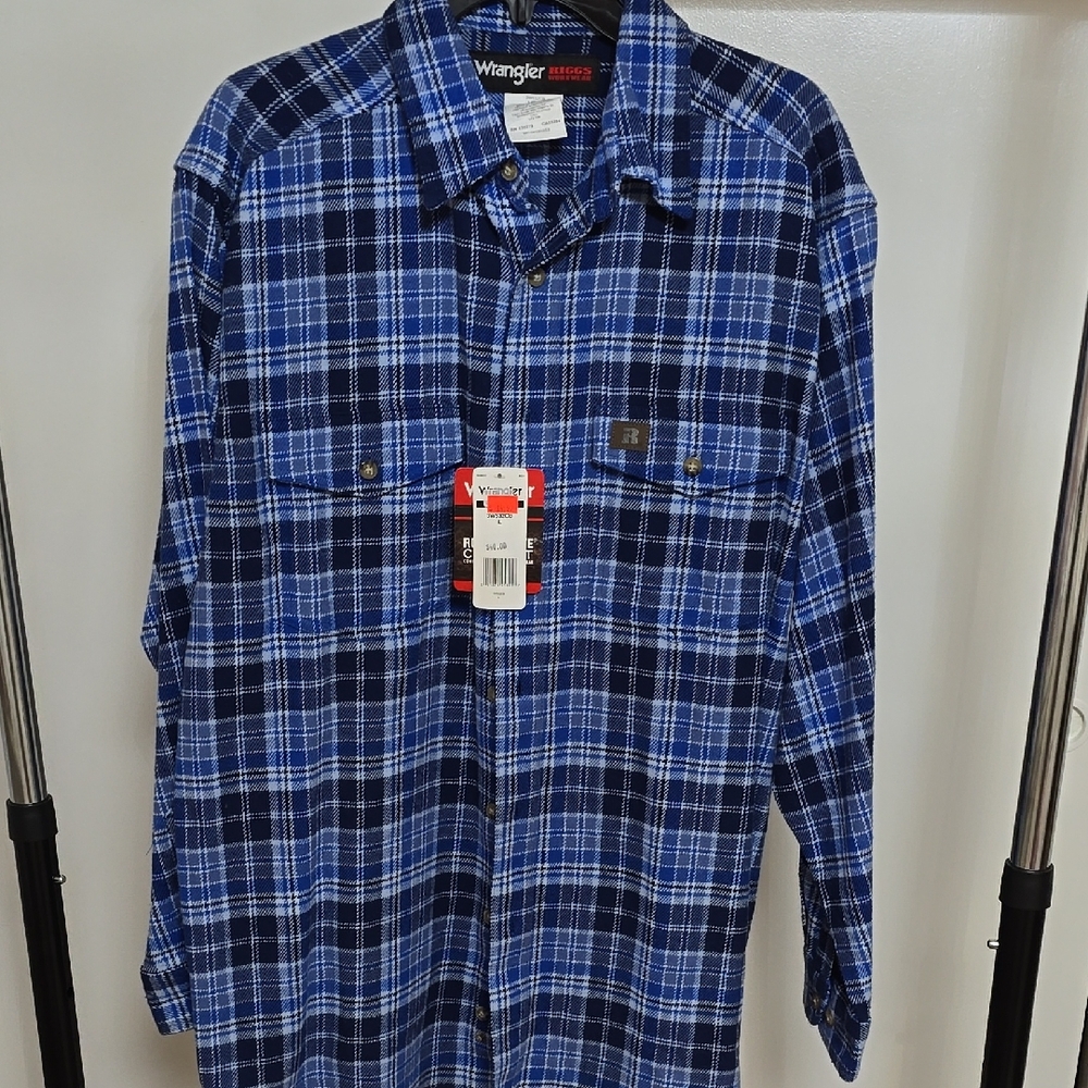 Wrangler Men's Blue Plaid Shirt